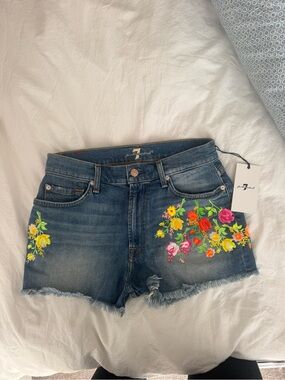 Floral Embroidered Denim Shorts - Blue